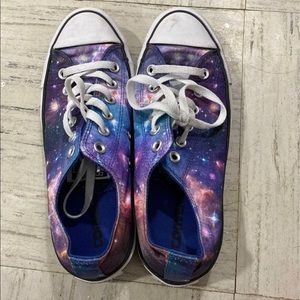 Converse Galaxy